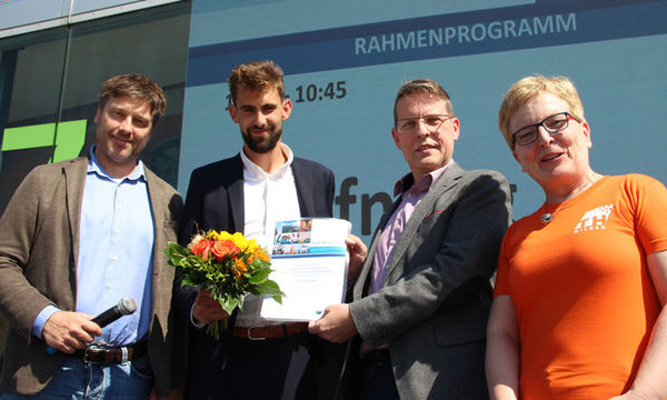 Daniel Berger, Gewinner des Förderstipendiums der PROMOS consult aus dem Jahr 2018, im Interview zu seiner Belegarbeit. Daniel Berger, Gewinner des Förderstipendiums der PROMOS consult aus dem Jahr 2018