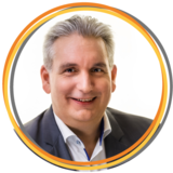 Michael Steinberg Michael Steinberg ist Geschäftsführer der IAB Communications GmbH und Experte in den Bereichen des ECM-/IT-/Customer Communications-Umfeldes. Stationen als COO/CSO sind u.a. der Bertelsmann-Konzern mit den Dienstleistungstöchtern arvato, MohnMedia sowie die BePrinters Gruppe und die ehemalige PostNL-Tochter Postcon. Darüber hinaus hält er als Gastdozent Vorlesungen zum Thema Digitale Transformation an der HTW, Berlin.  Michael Steinberg