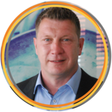 Heiko Schlüter Als zuständiger Projektleiter auf Seiten der WSL Wohnen & Service Leipzig GmbH erarbeitete Heiko Schlüter gemeinsam mit den Fachexperten der PROMOS in einem Pilotprojekt eine unternehmensspezifische Spezialausprägung für die Verbrauchsabrechnung. Als Messdienstleister für die LWB Leipzig im eigenen Haus profitiert die WSL von den maßgeschneiderten Möglichkeiten der neuen Lösung. Im Vortrag berichtet Heiko Schlüter vom Status quo. Heiko Schlüter