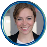 Charlotte Meyer Als Produktmanagerin für die easysquare Mieter-App ist Charlotte Meyer federführend bei der Weiterentwicklung und Optimierung der App. Mit Blick auf die Bedürfnisse der Kunden identifiziert sie Stellschrauben zur Verbesserung und setzt innovative Lösungen in der easysquare Mieter-App um. In ihrer Speed Session präsentiert sie gemeinsam mit Elias Manhart die EED-konforme Darstellung der Verbrauchsdaten des Mieters in der App. Charlotte Meyer